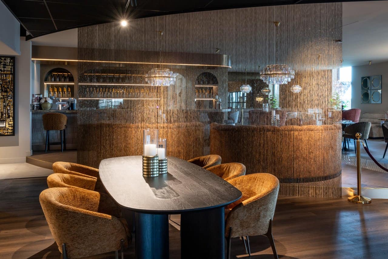 Dekoratīvs priekšmets Curtain Richmond Interiors 353/101/0,6 cm gold chain