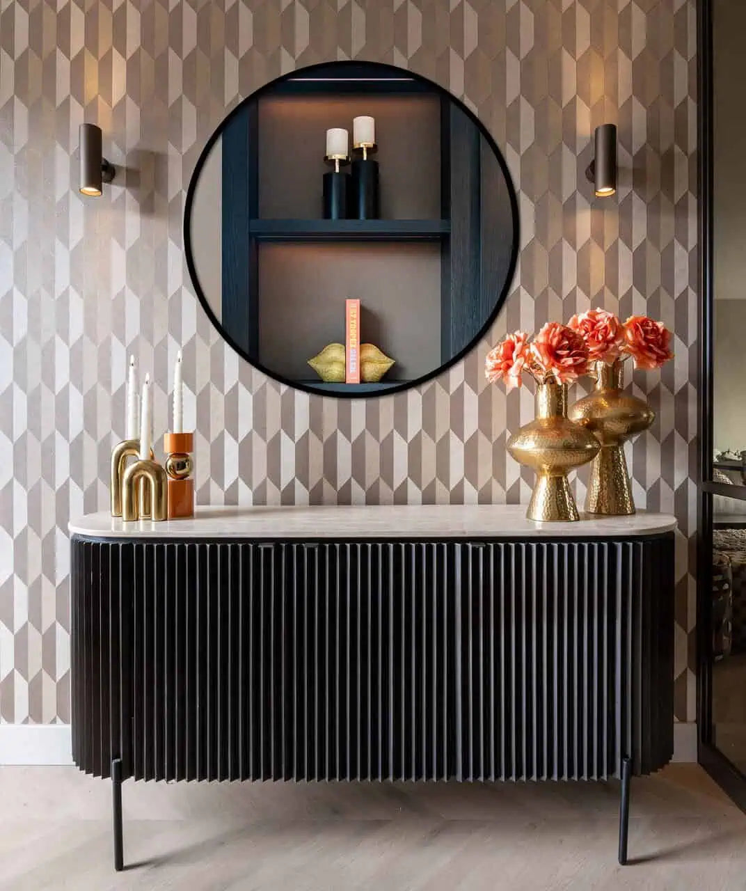 Kumode Hampton 3-durvju Richmond Interiors 82/160/40 cm tumši brūns - N1 Home