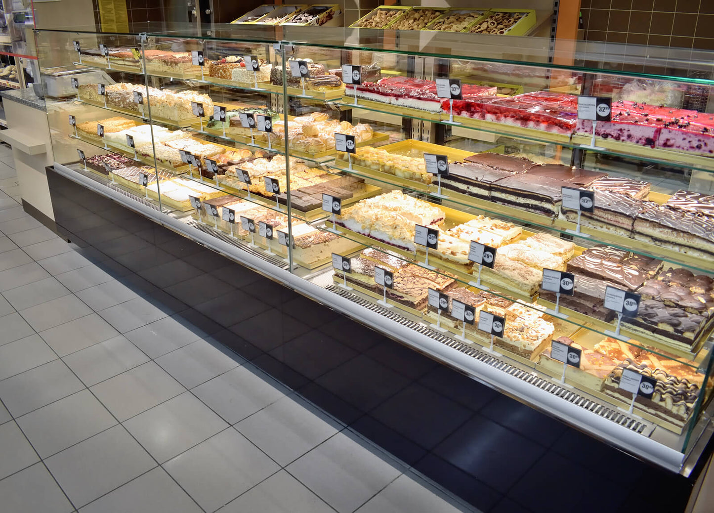 Konditorejas letes Lete mini NE - neutral 680x825x1200 cm melns Enerģijas klase NA - N1 Home