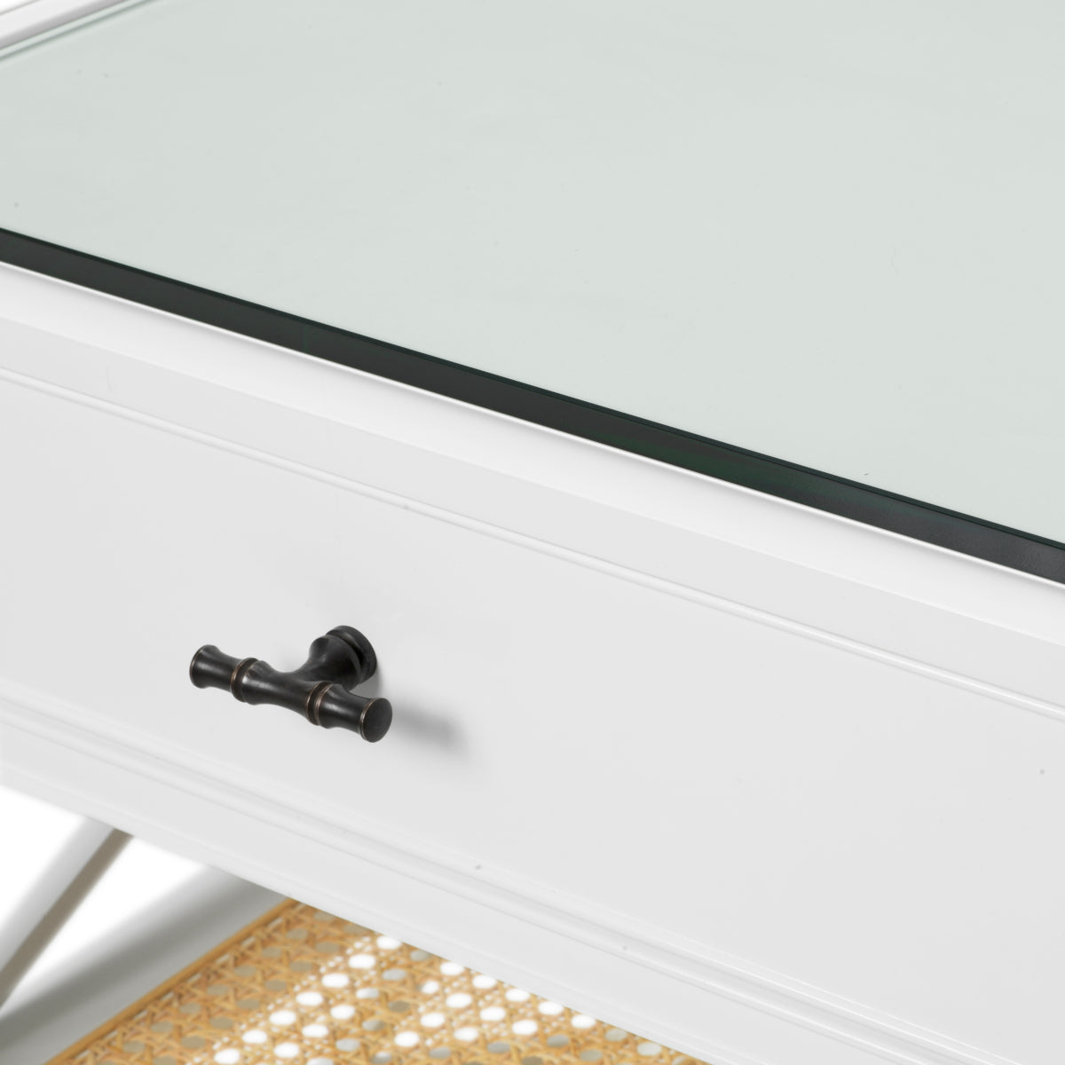 Naktsskapis Bahamas Eichholtz 56/60/76 cm balts