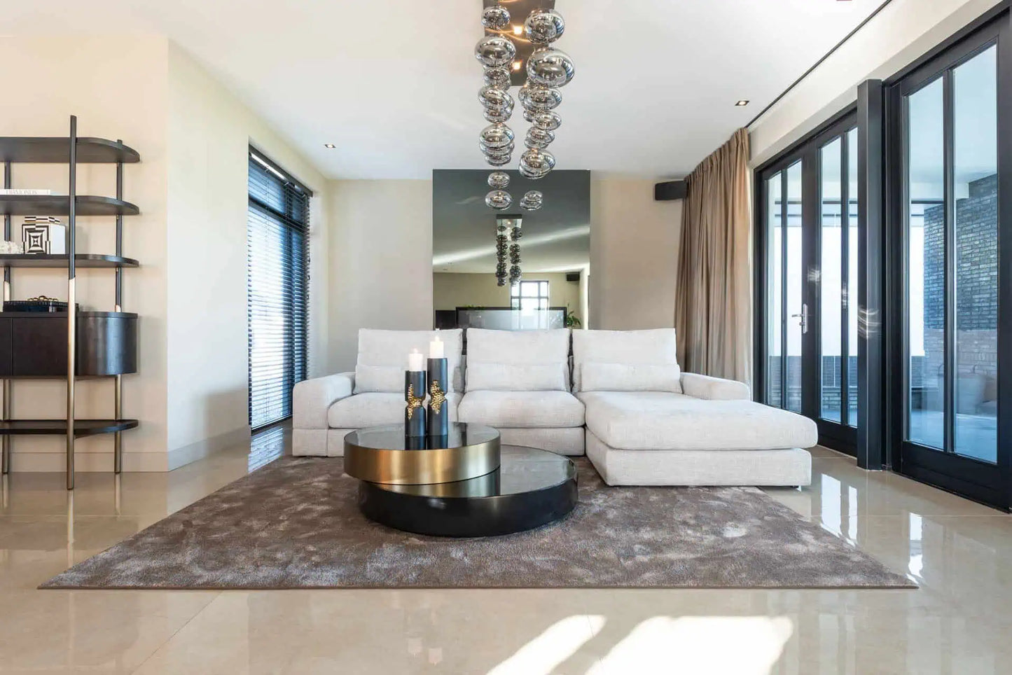 Kafijas galdiņš Slice Richmond Interiors 35/112/112 cm melns/zelts - N1 Home