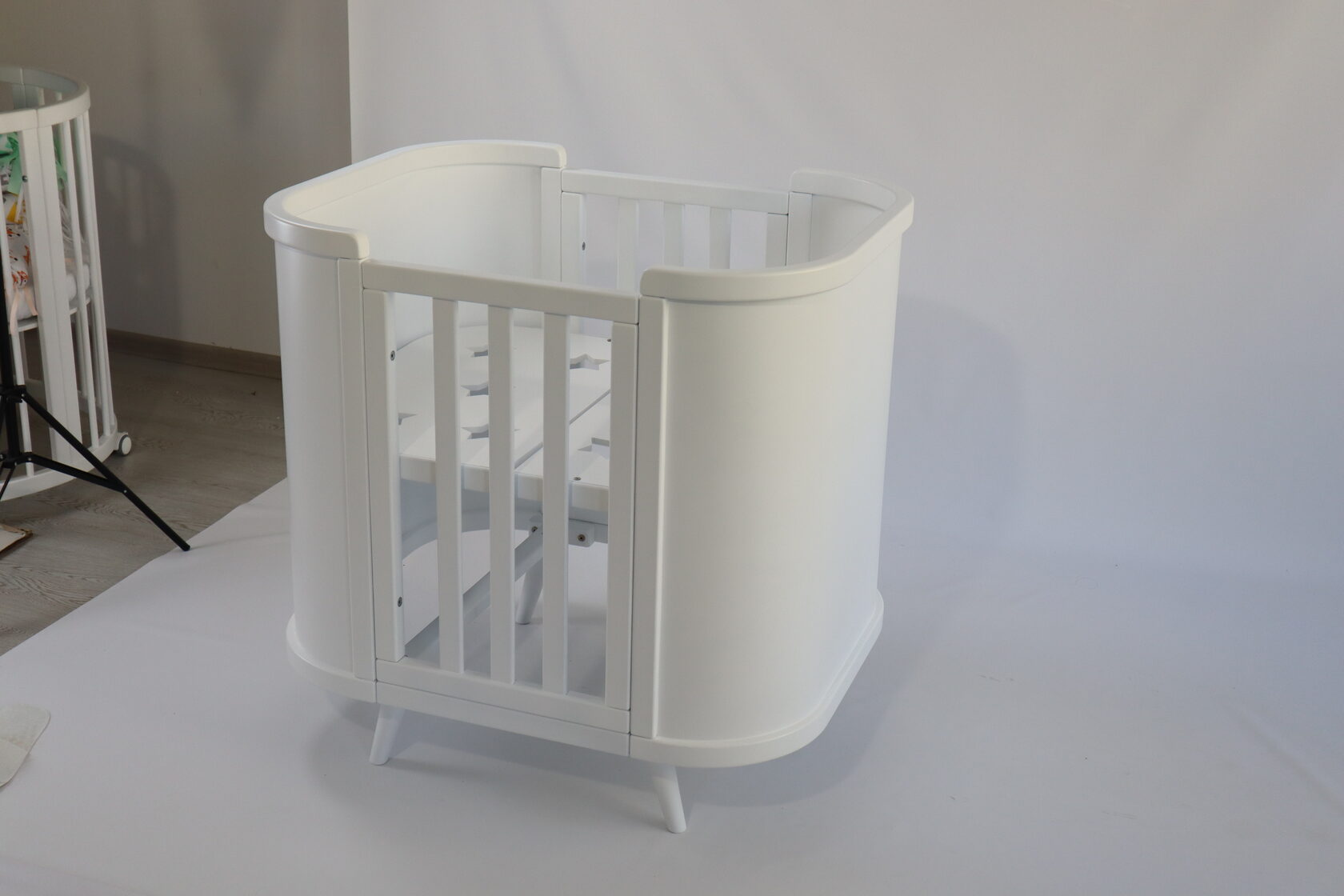 Gultiņa-transformers Boho ar kustīgu sienu 70/90-134 cm balts - N1 Home