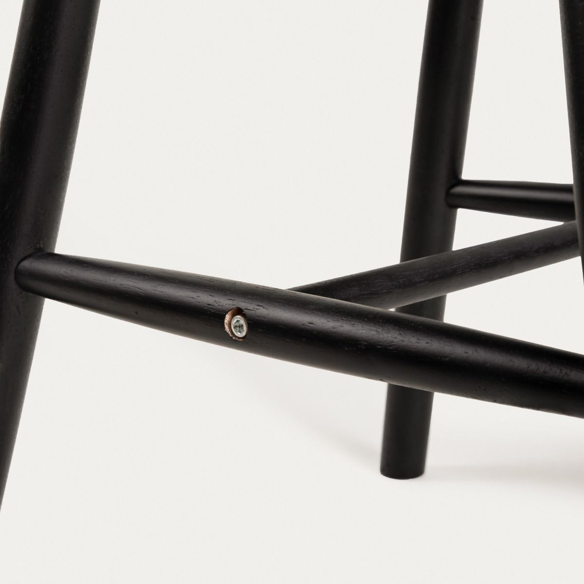 Krēsls Vika 46/52/92 cm melns