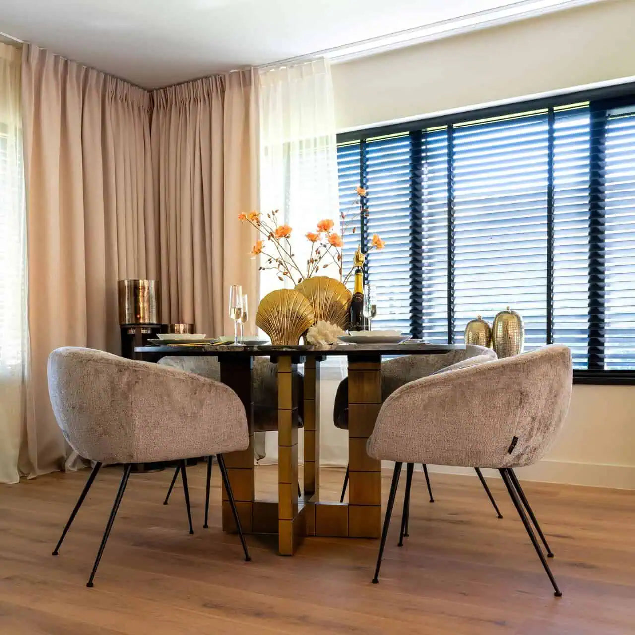 Vāze Richmond Interiors Noé small 23/24/8 cm zelts - N1 Home