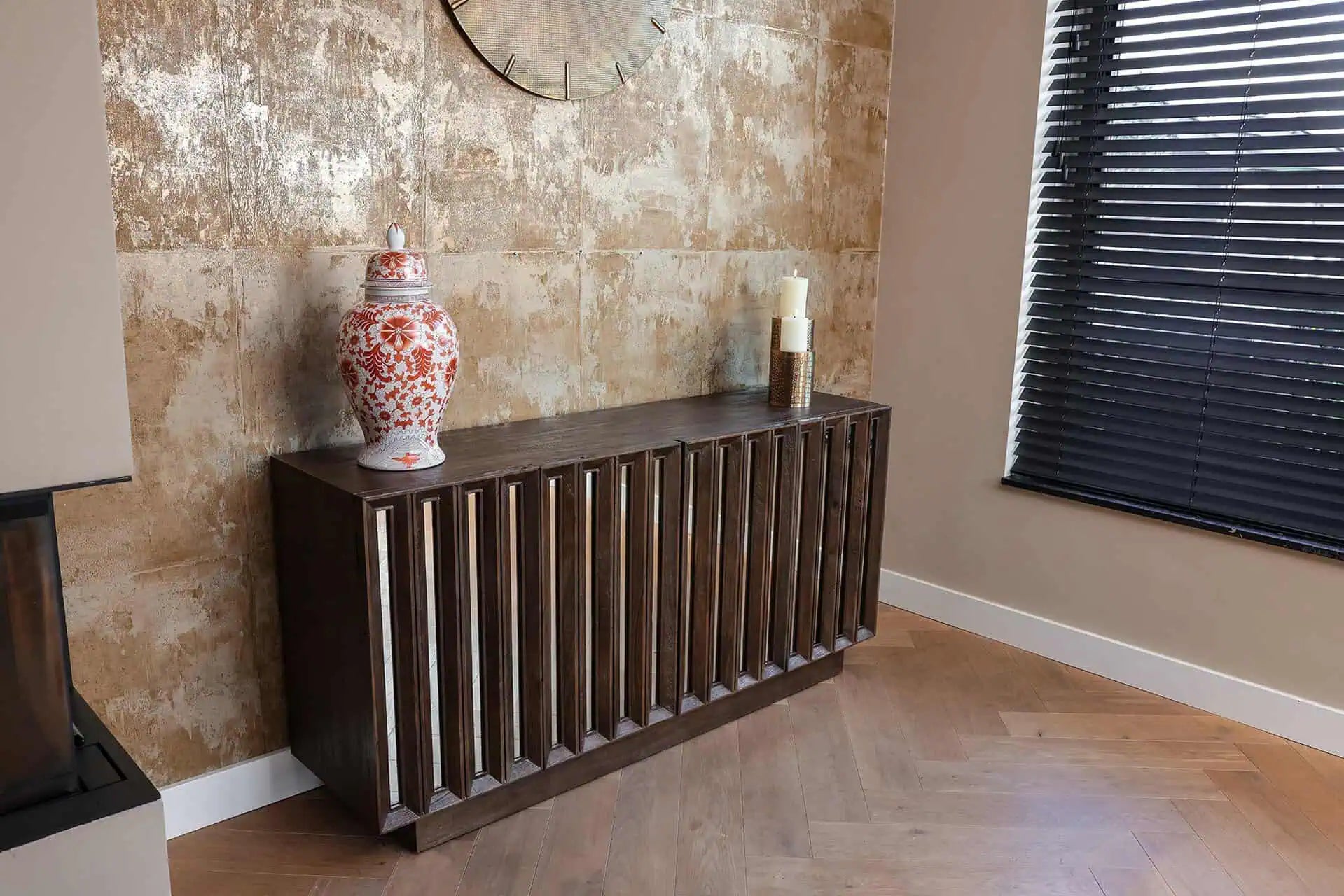 Kumode Bryant 4 durvju Richmond Interiors 81/162/43 cm brūns - N1 Home