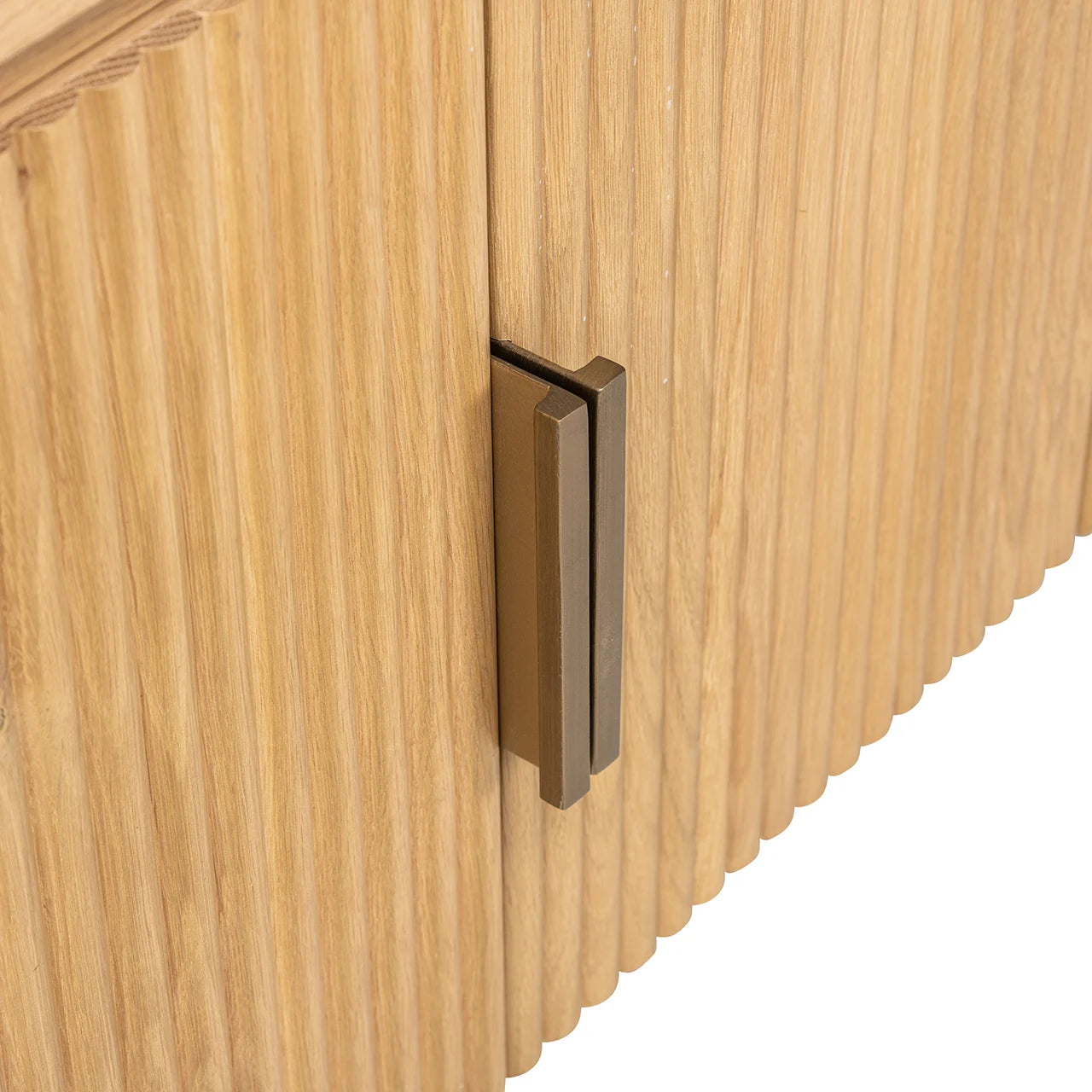 TV skapis Belfort ar 4 durvīm Richmond Interiors 56/185/45 cm dabīgs ozols - N1 Home