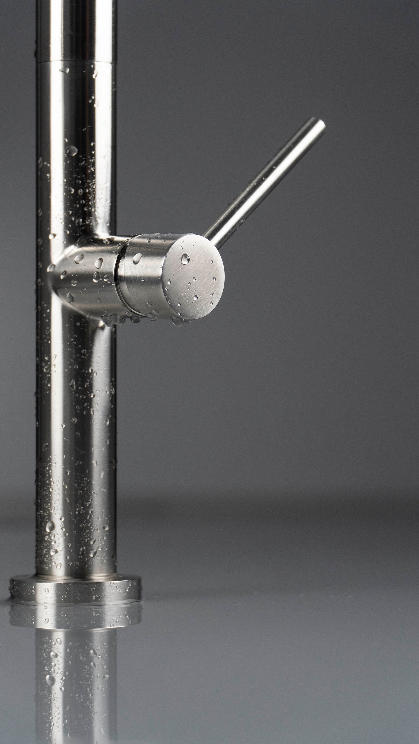 Virtuves jaucējkrāns ar izvelkamu snīpi - 2 veidu strūklas Olfato 451 cm matēts tērauds - N1 Home