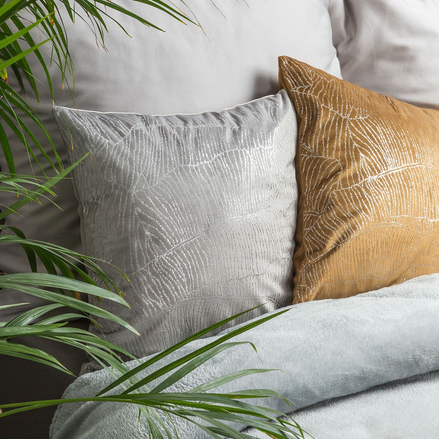 469aba73a51ddc4e55d9433fdd90d6c9