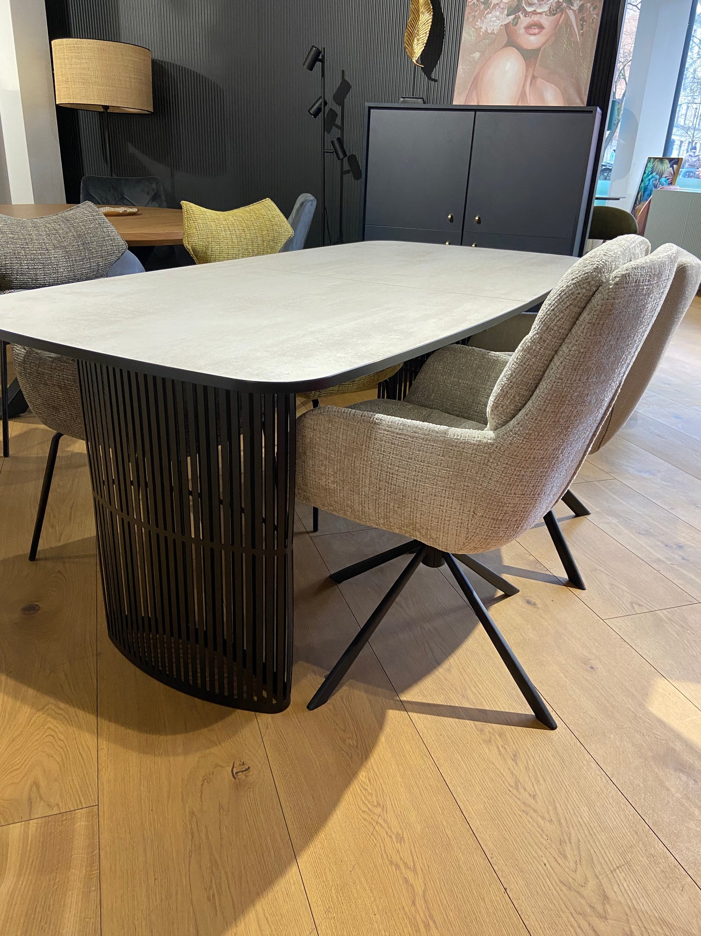 Galds Arco 180-256/76/90 cm melns/white Chromix/ar melnu apmali