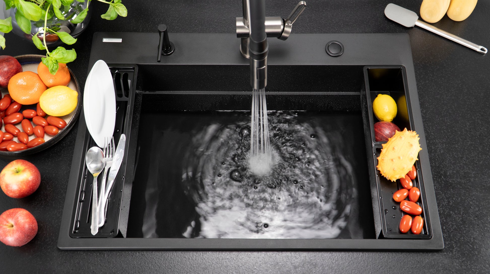 Virtuves jaucējkrāns ar elastīgu izteku - 2 veidu strūklas Magnetic 533 mm matēta bronza - N1 Home