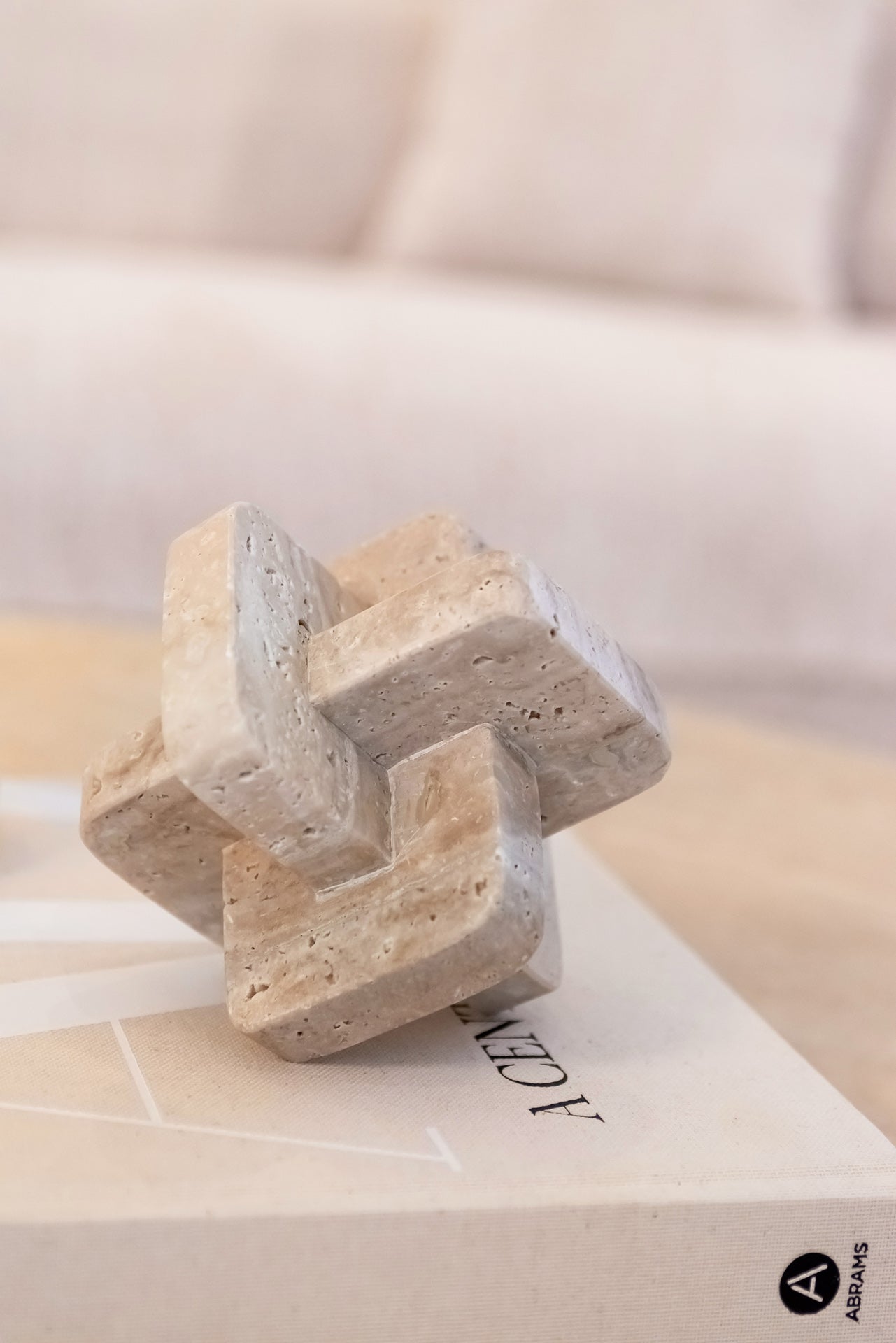 Dekoratīvs priekšmets Richmond Interiors Mony 11/13/13 cm bēšš - N1 Home