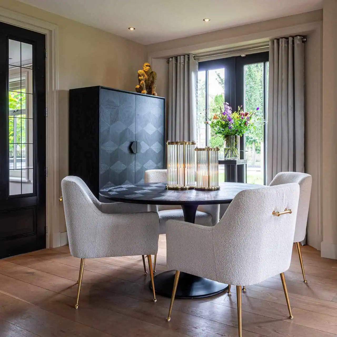 Skapis Blax ar 2 durvīm Richmond Interiors 175/110/52 cm melns - N1 Home