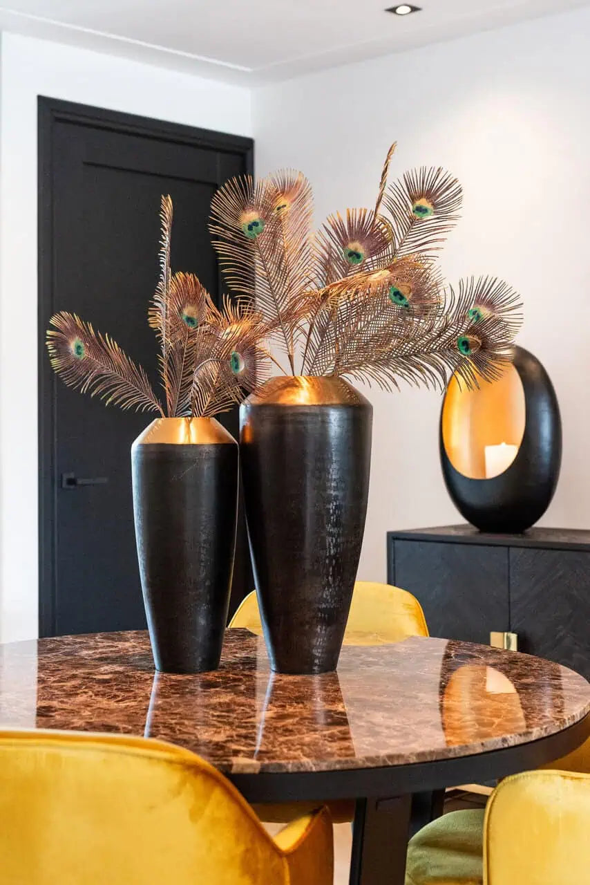 Kumode Blackbone zelta krāsā ar 4 durvīm Richmond Interiors 90/225/45 cm melna rustikāla - N1 Home