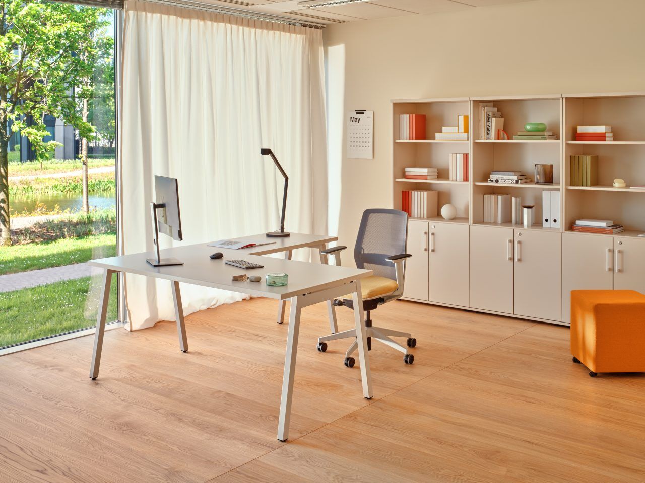 Krēsls Eho 1 61/66/106 cm  latte/dažādas polsterējuma krāsas - N1 Home