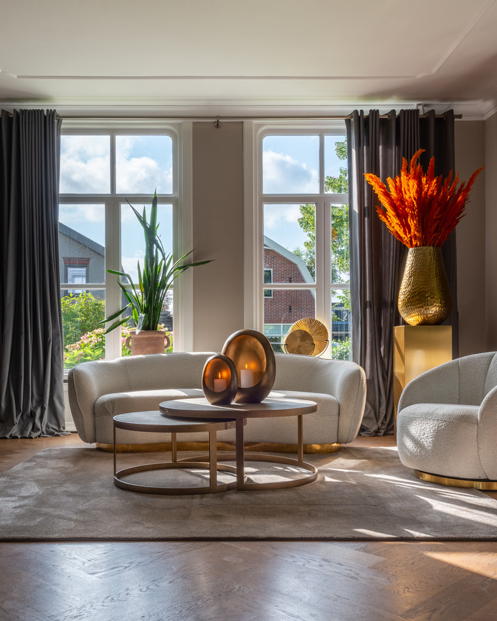 Kafijas galds Bloomville gold (Set of 2) Richmond Interiors 42/91,5 cm zelts - N1 Home