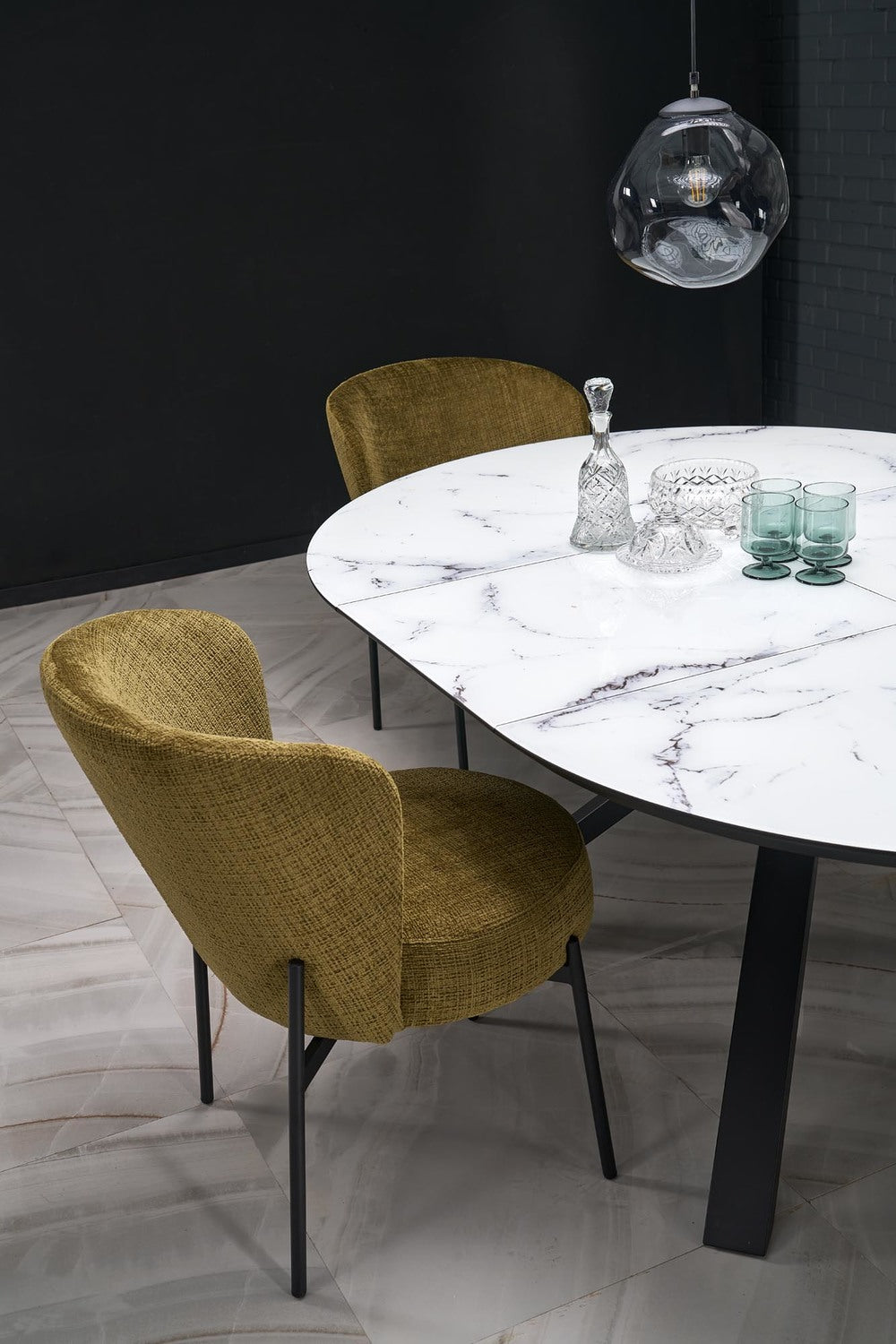 Galds Verti 130/130/76 cm balts marmors/melns - N1 Home