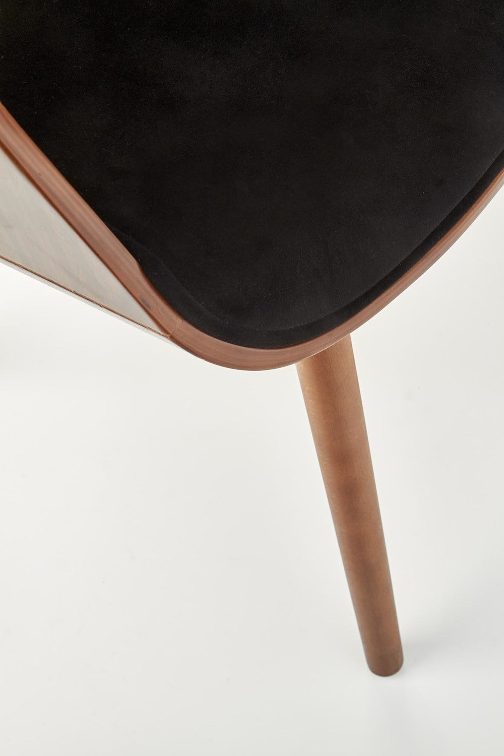 Krēsls Bino 56/55/77/47 cm riekstkoks / melns - N1 Home