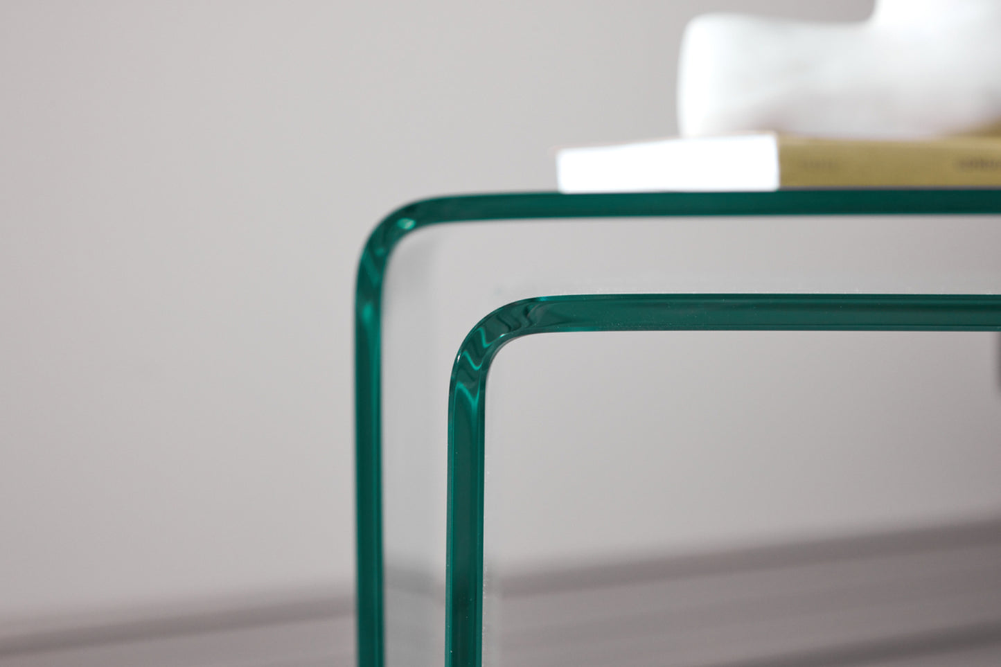 Kafijas galds Avis 42/42/42 cm stikls - N1 Home