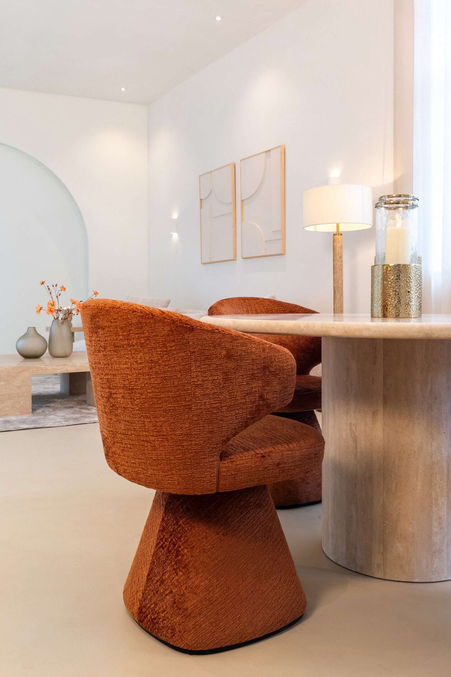 Galds Alexander Jones Richmond Interiors 130/130/76 cm bēšs (Renaissance)