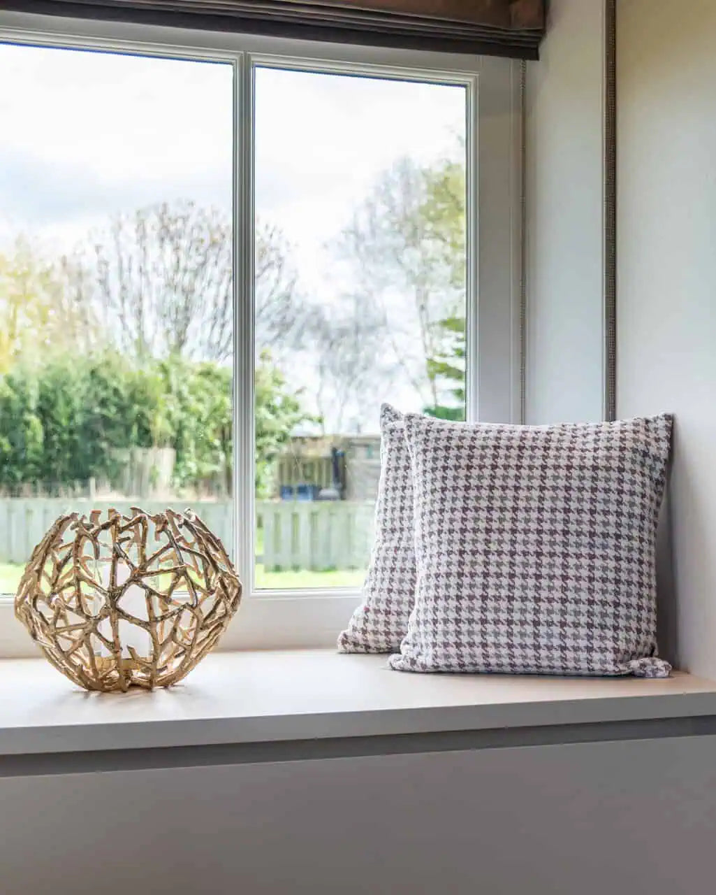 Svečturis Jaimy gold Richmond Interiors 27/33/33 cm zelts - N1 Home