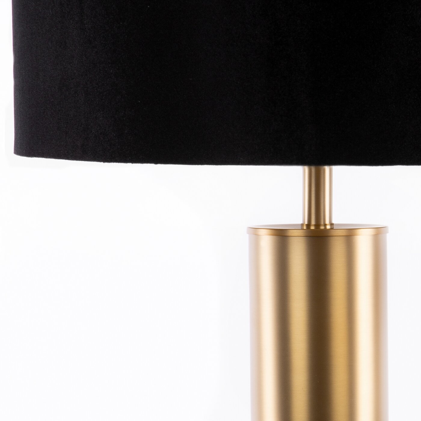 LIMITED COLLECTION stāvlampa VICTORIA 7 uz metāla pamatnes ar samta abažūru GOLDEN STRENGTH - N1 Home